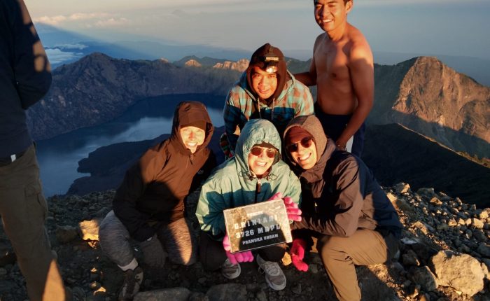 moon-rinjani-adventure